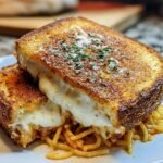 Cheesy Spaghetti Sandwich